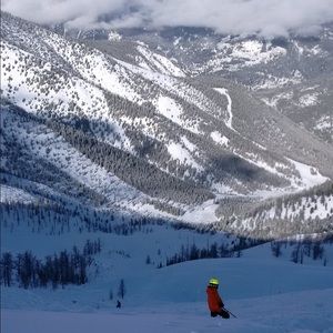 Meet your Posher, Monica